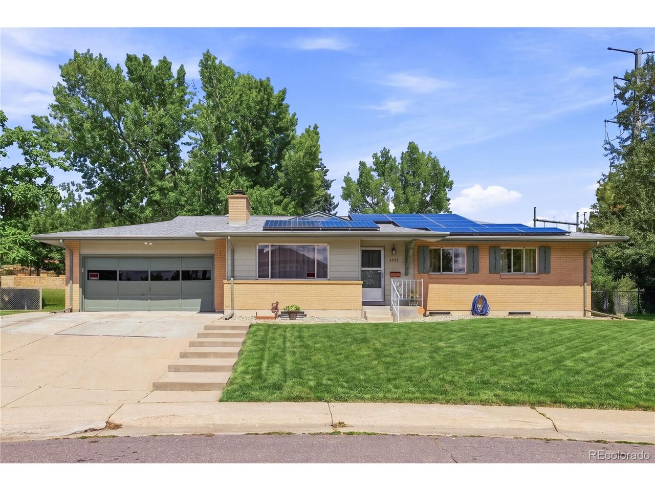 Photo of 8035 E Jefferson Pl Denver CO 80237