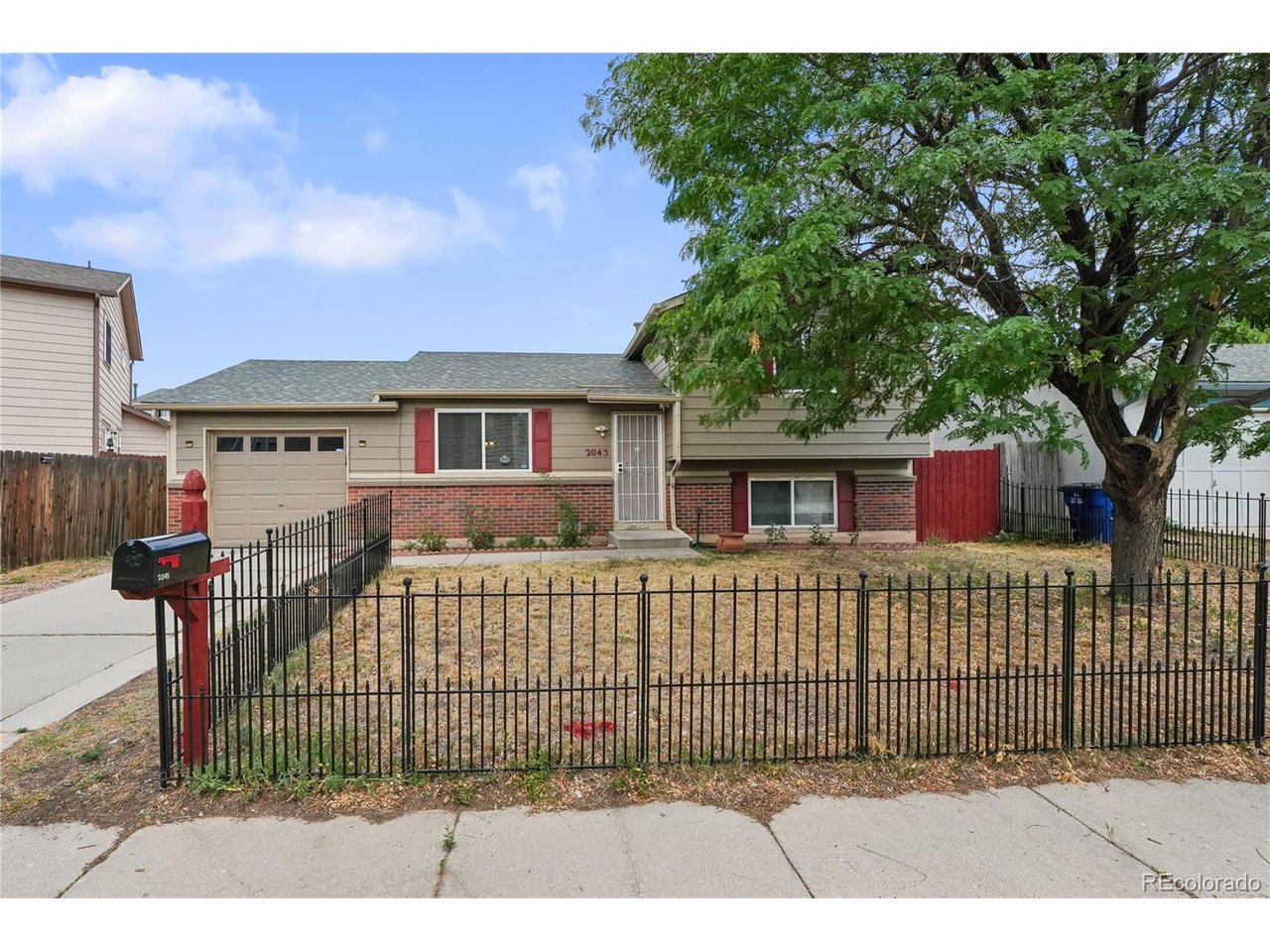 Photo of 2045 Grosbear Ln Colorado Springs CO 80916