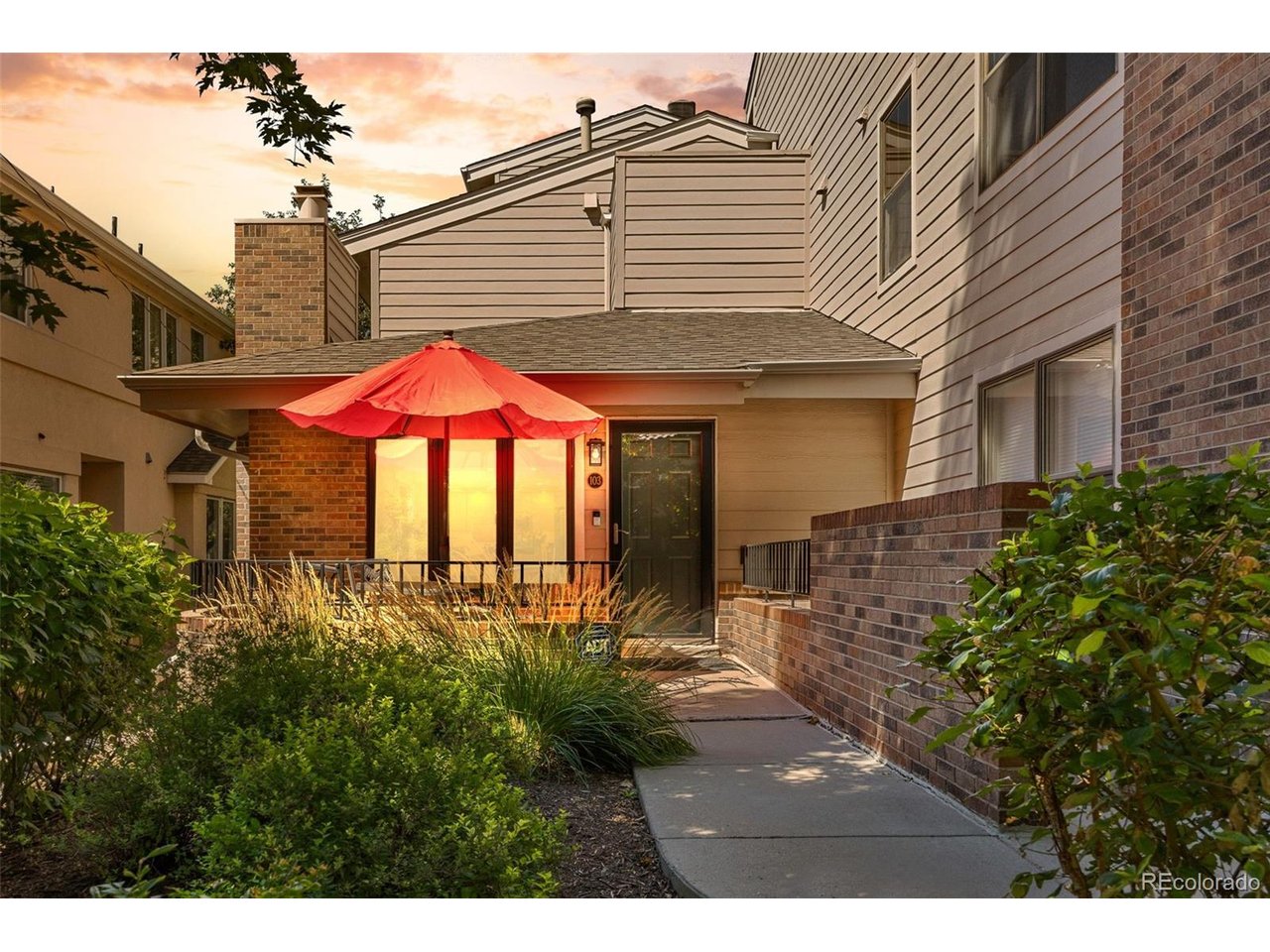 Photo of 221 S Garfield St #103 Denver CO 80209