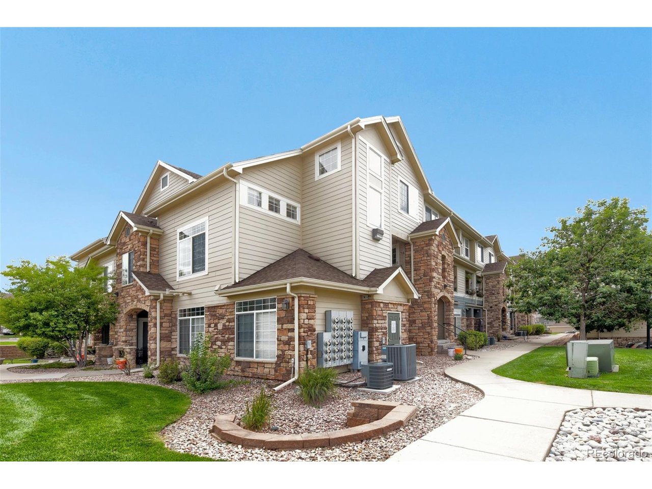 Photo of 431 Black Feather Loop #820 Castle Rock CO 80104