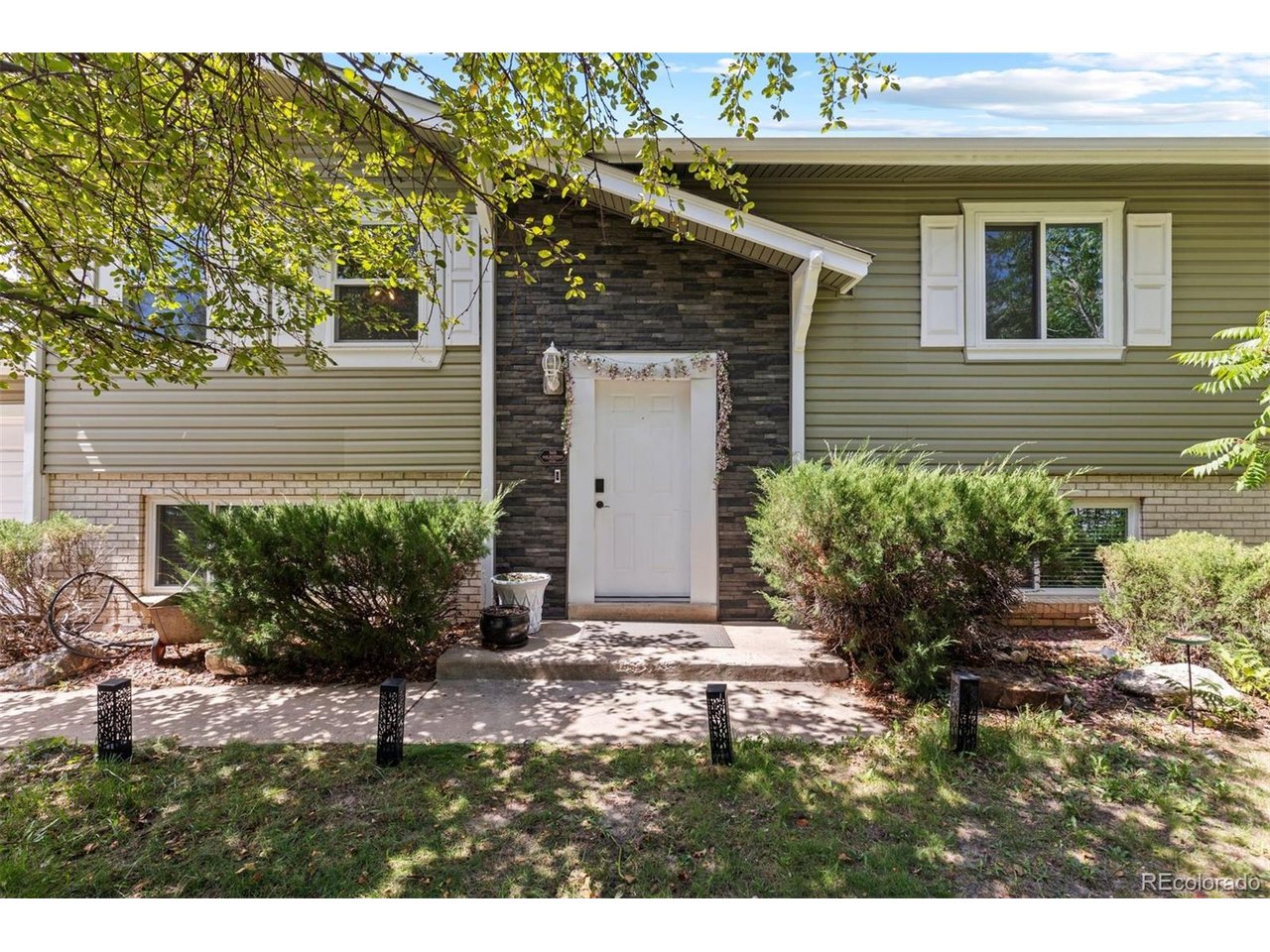 Photo of 1553 S Tucson St Aurora CO 80012