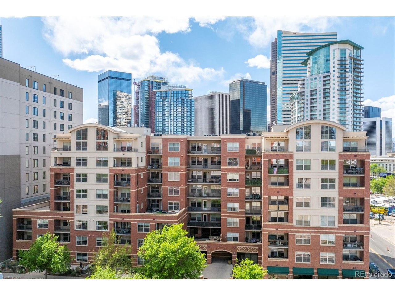 Photo of 1975 N Grant St #401 Denver CO 80203