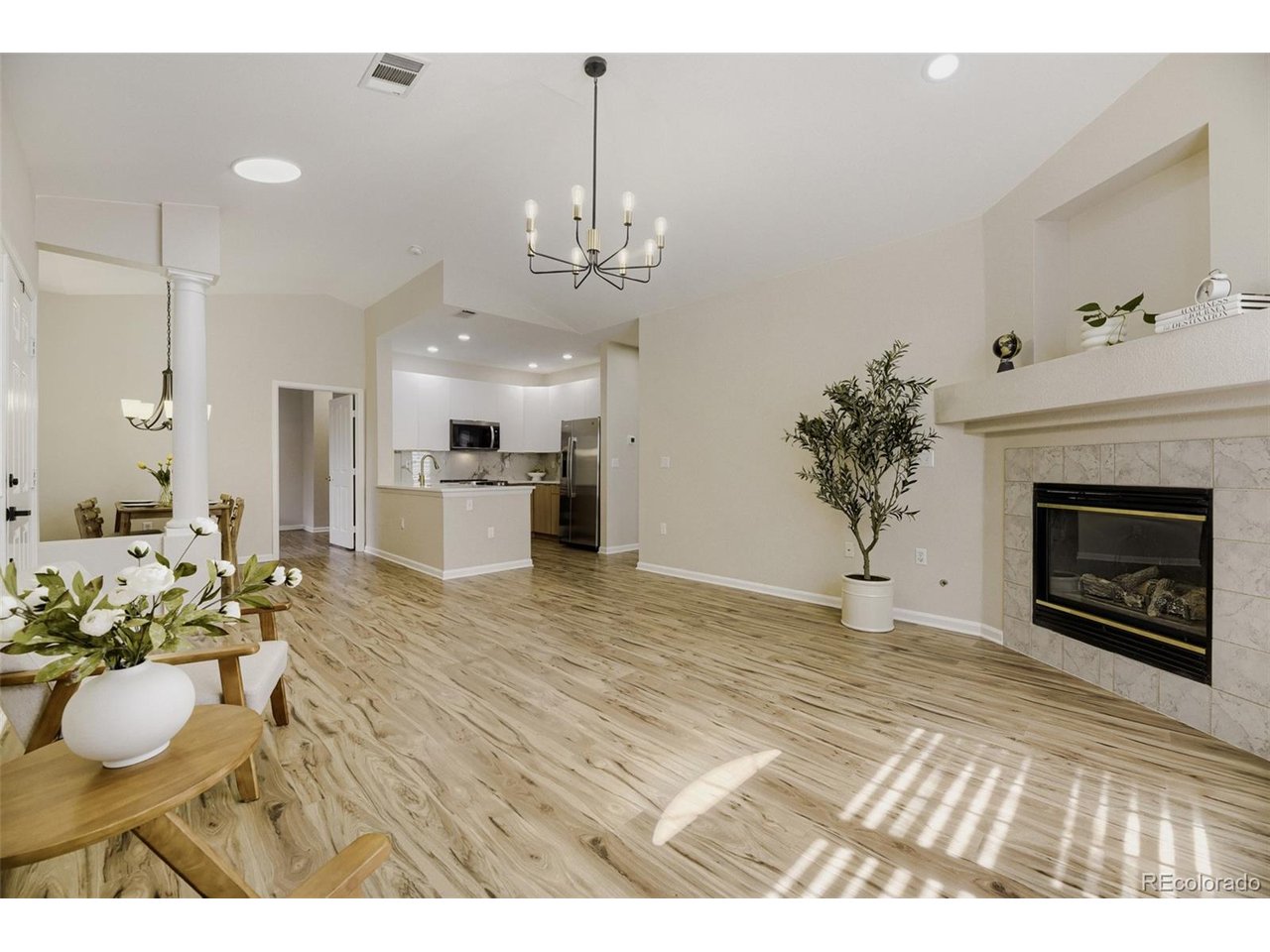 Photo of 4045 S Crystal Cir #204 Aurora CO 80014