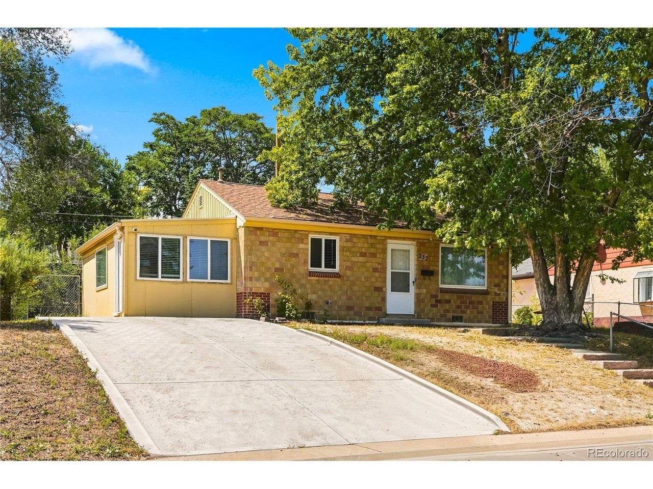 Photo of 233 S Yates St Denver CO 80219
