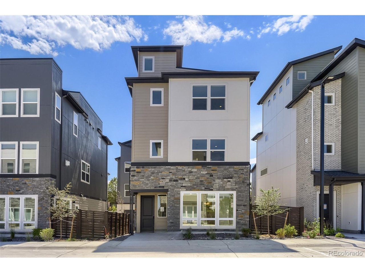 Photo of 10978 E Hinsdale Cir Centennial CO 80112