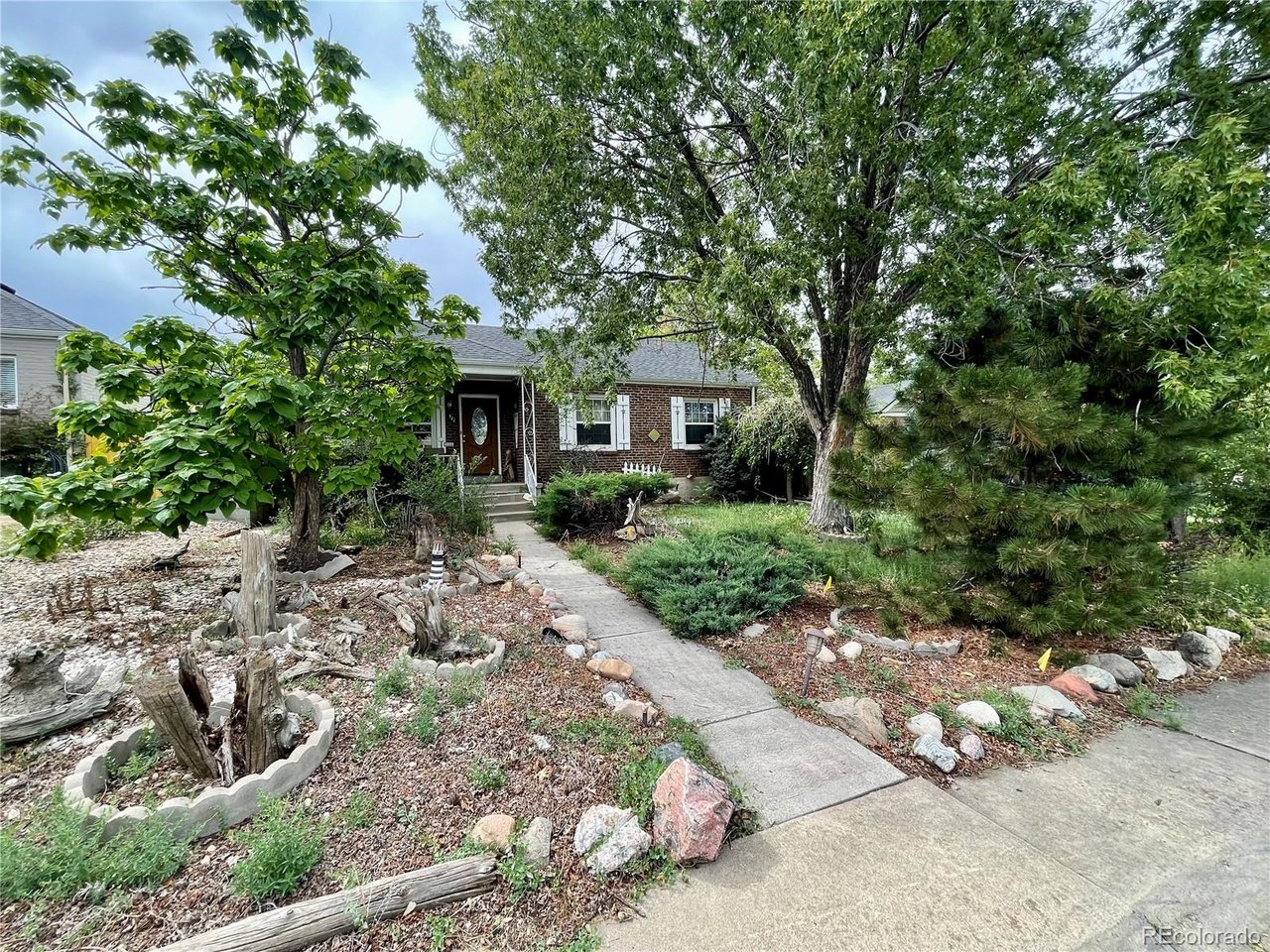Photo of 541 S Dale Ct Denver CO 80219