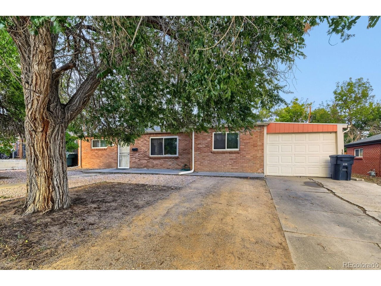 Photo of 9390 Nagel Dr Denver CO 80229