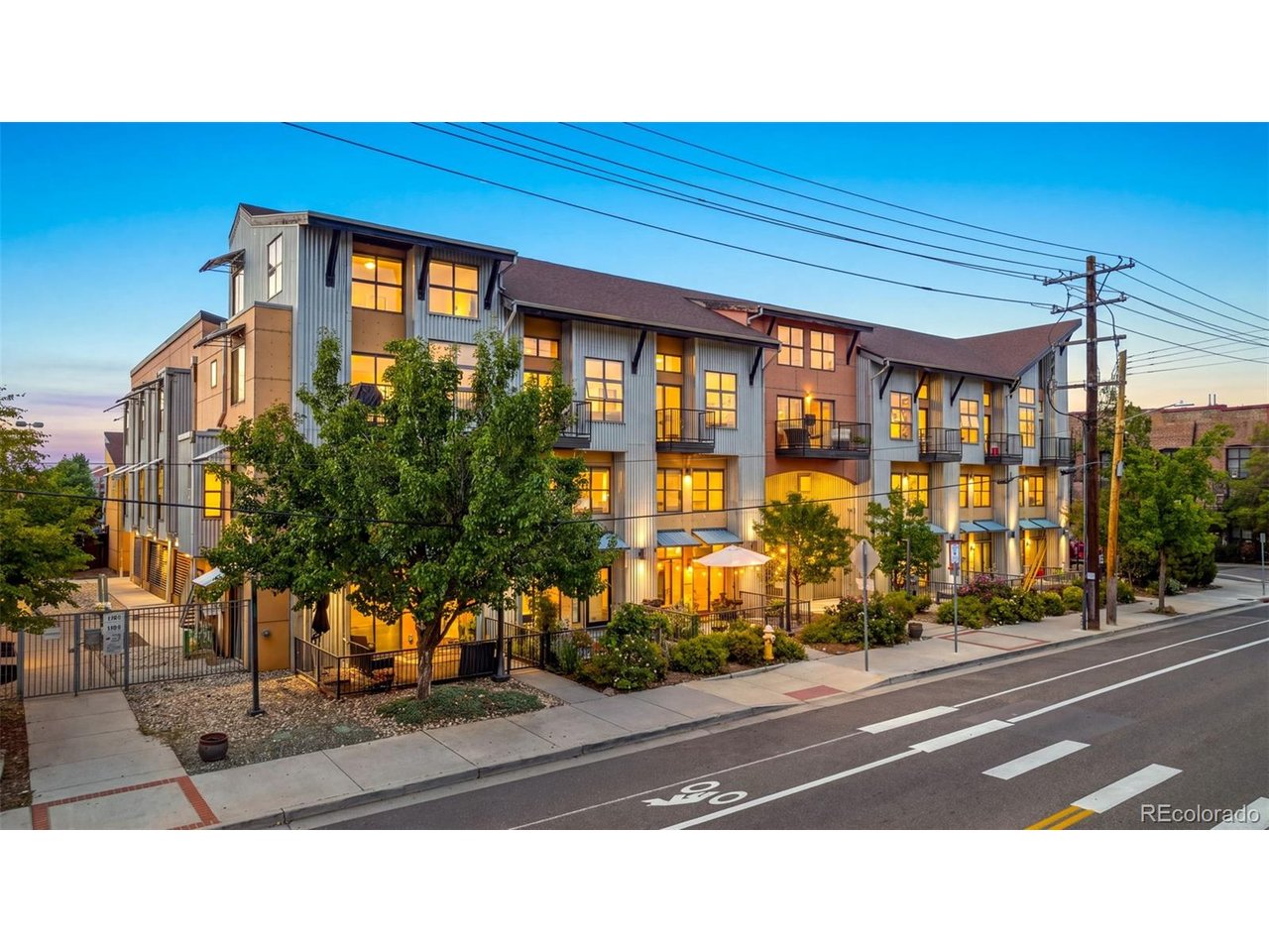 Photo of 3195 Blake St #101 Denver CO 80205