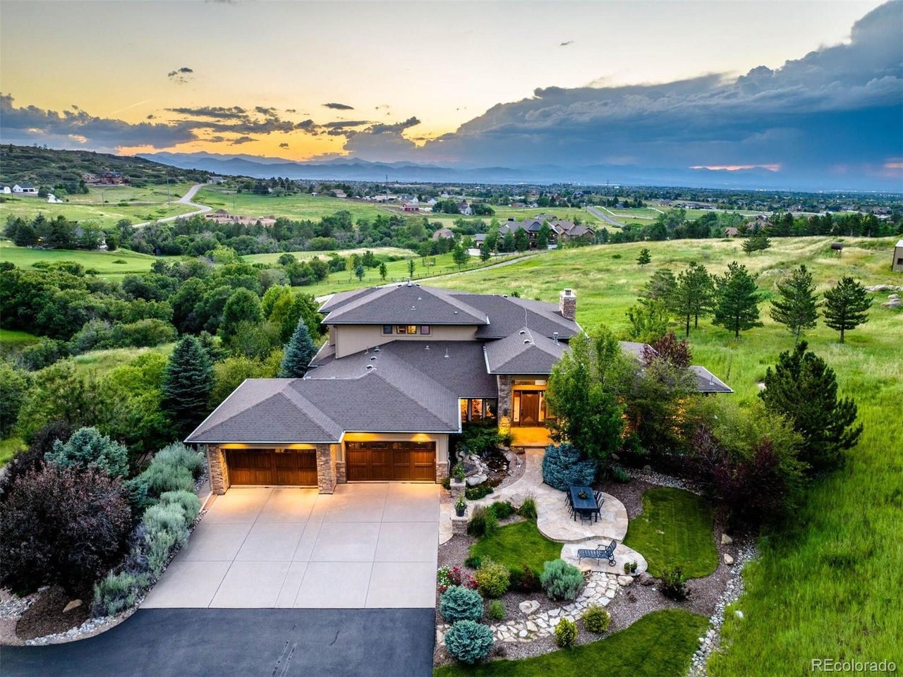 Photo of 10370 Grande Vista Ct Littleton CO 80124