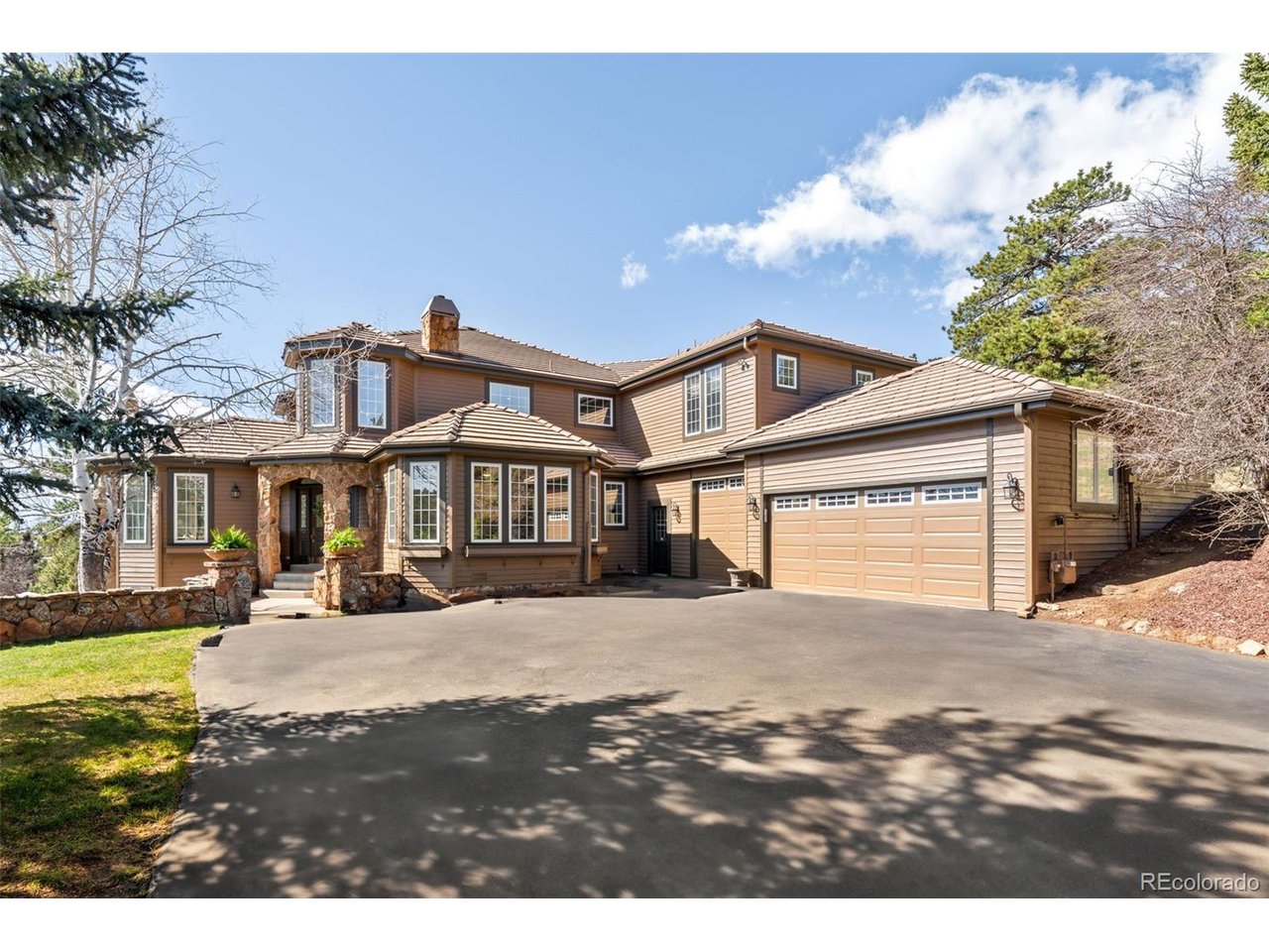 Photo of 27927 Meadowlark Dr Golden CO 80401