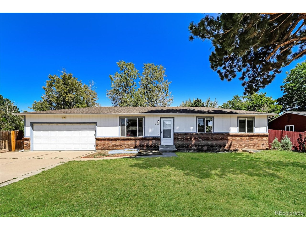 Photo of 16307 E Brunswick Pl Aurora CO 80013