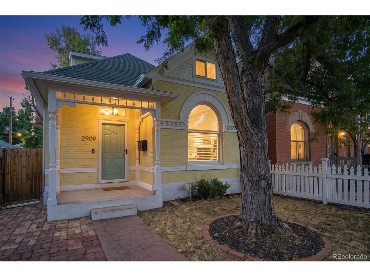 Photo of 2909 Glenarm Pl Denver CO 80205