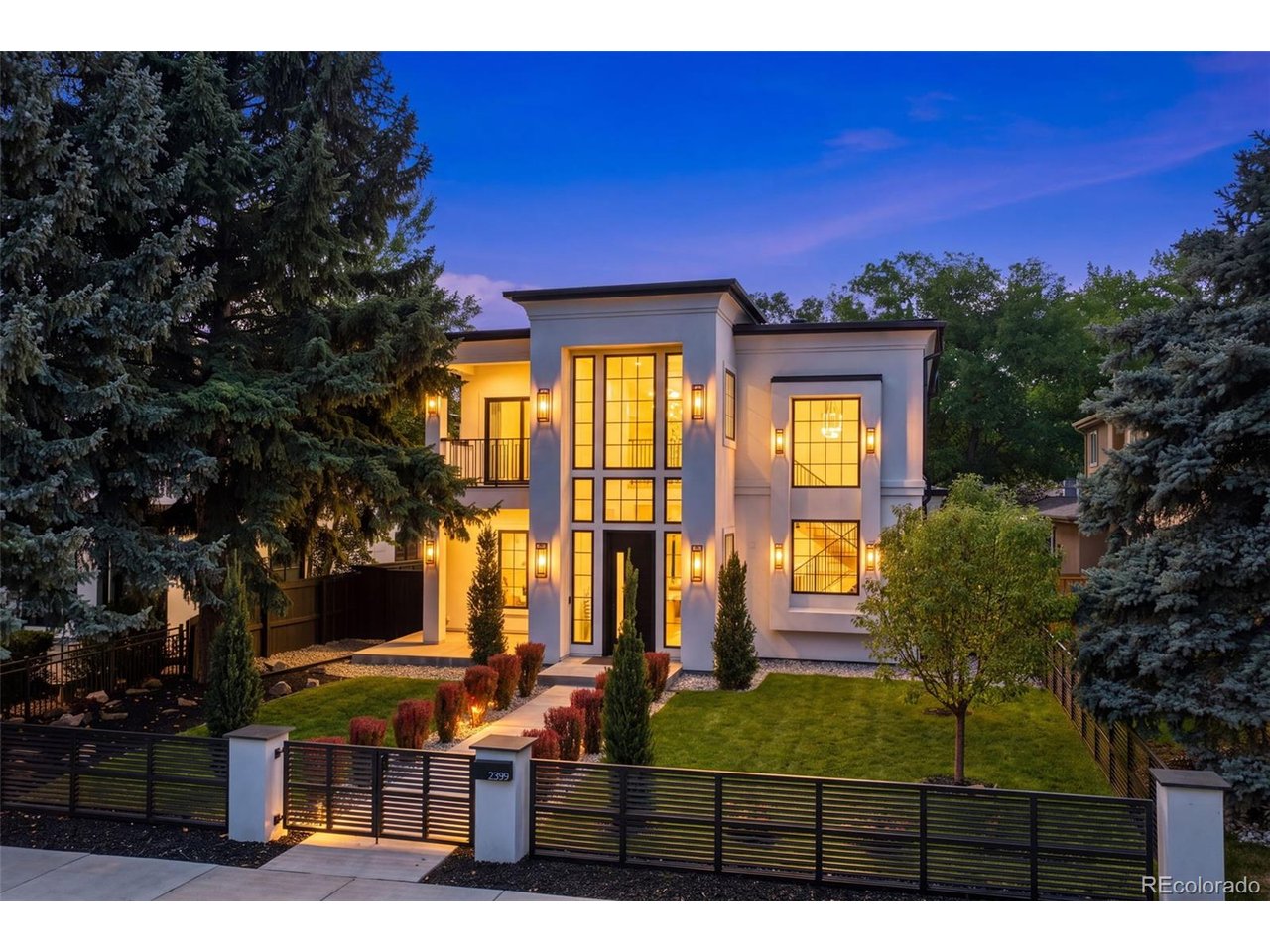 Photo of 2339 S Saint Paul St Denver CO 80210