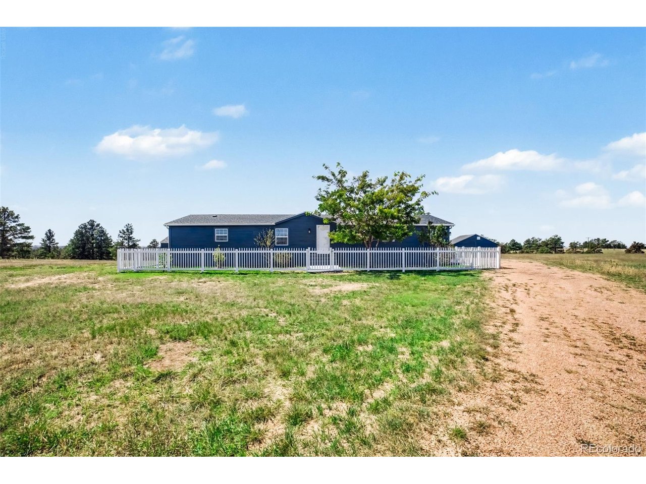 Photo of 40945 Topaz Dr Deer Trail CO 80105