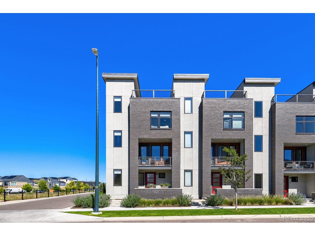 Photo of 28 Oneida Ct Denver CO 80230