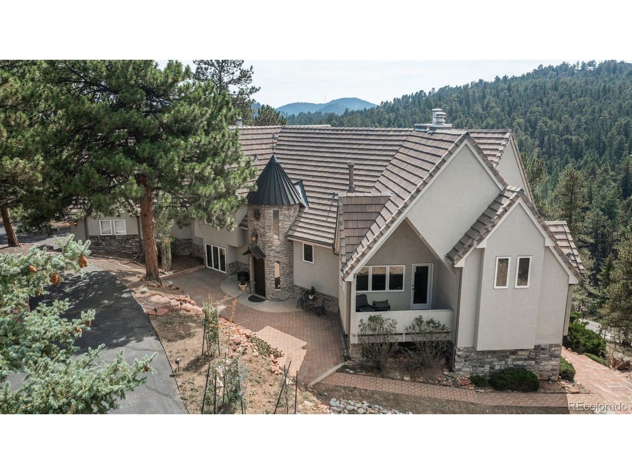 Photo of 22594 Treetop Ln Golden CO 80401