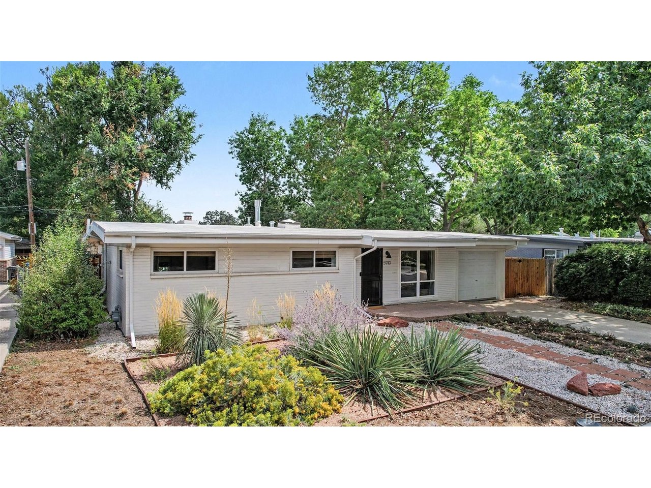 Photo of 5910 Estes Ct Arvada CO 80004