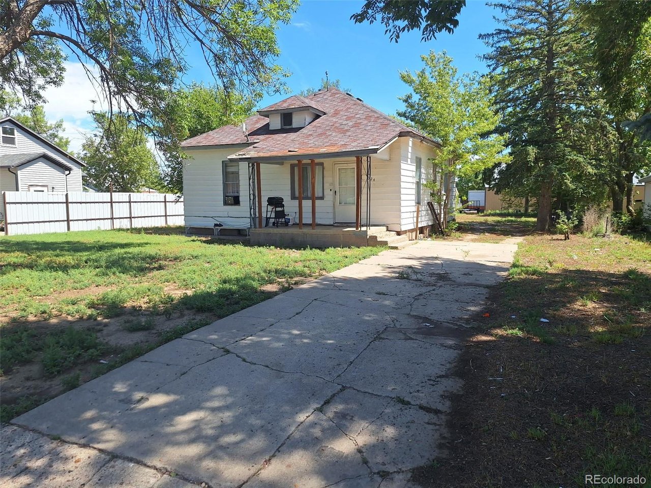 Photo of 324 9th St Burlington CO 80807