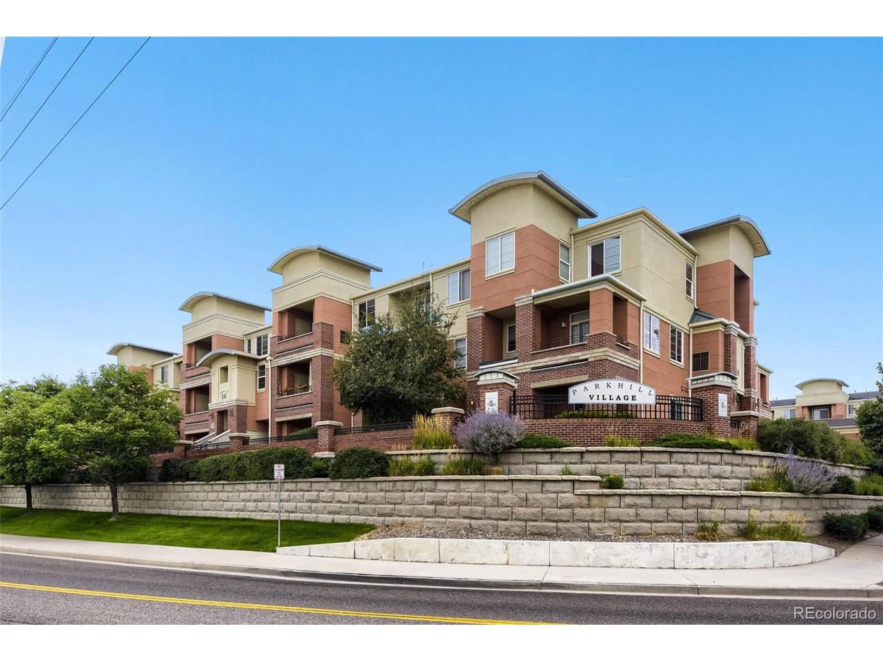 Photo of 4100 Albion St #311 Denver CO 80216