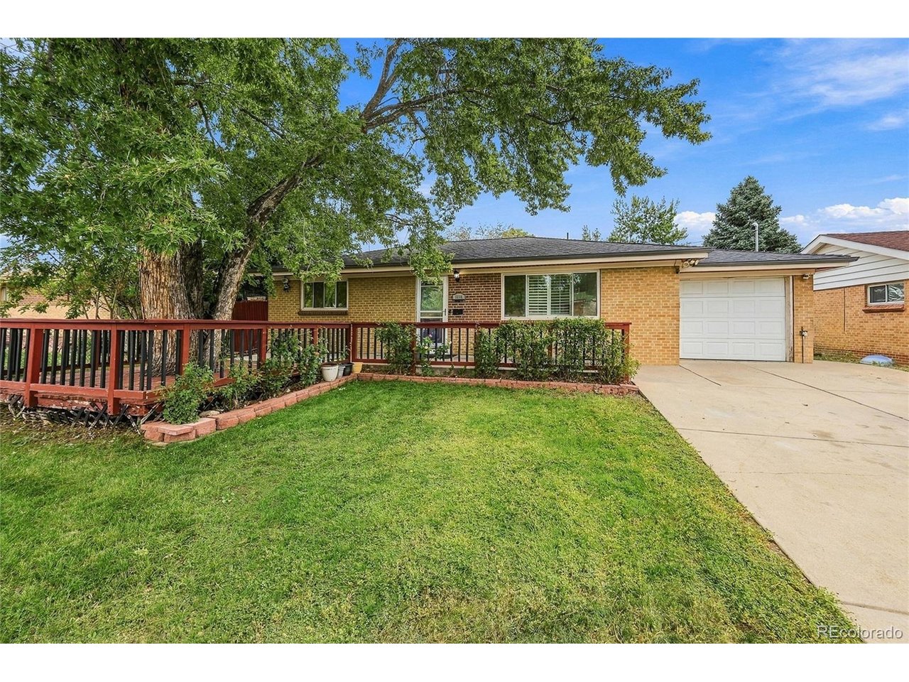 Photo of 1614 S Chase Ct Lakewood CO 80232