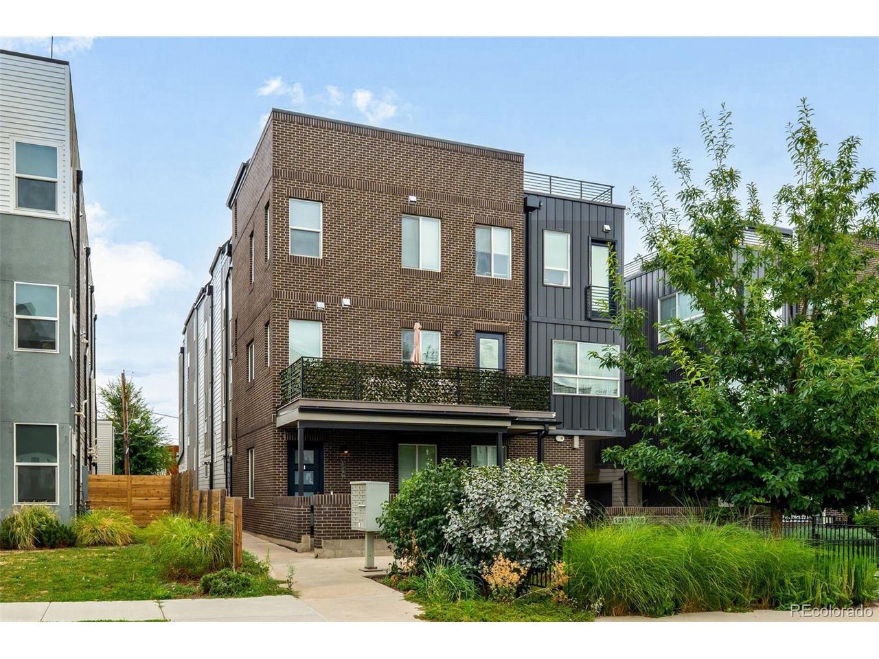 Photo of 1286 Stuart St Denver CO 80204