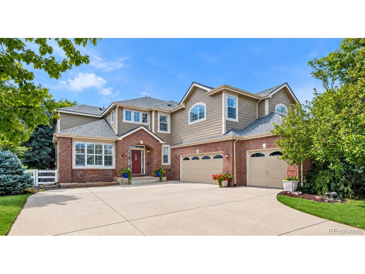 Photo of 10392 Dunsford Dr Lone Tree CO 80124