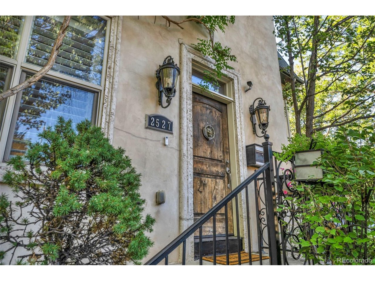 Photo of 2527 Tremont Pl Denver CO 80205