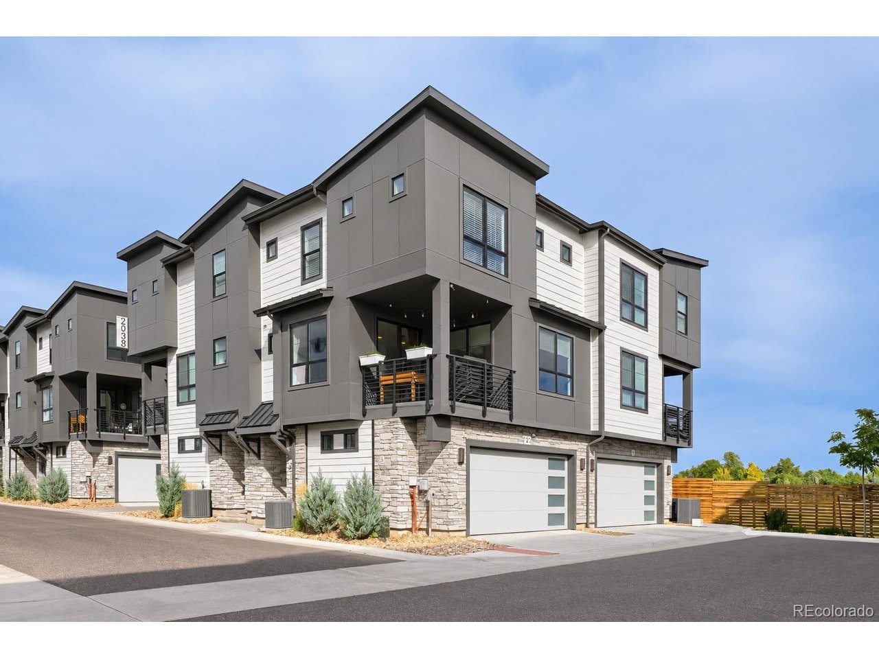 Photo of 2038 S Holly St #2 Denver CO 80222