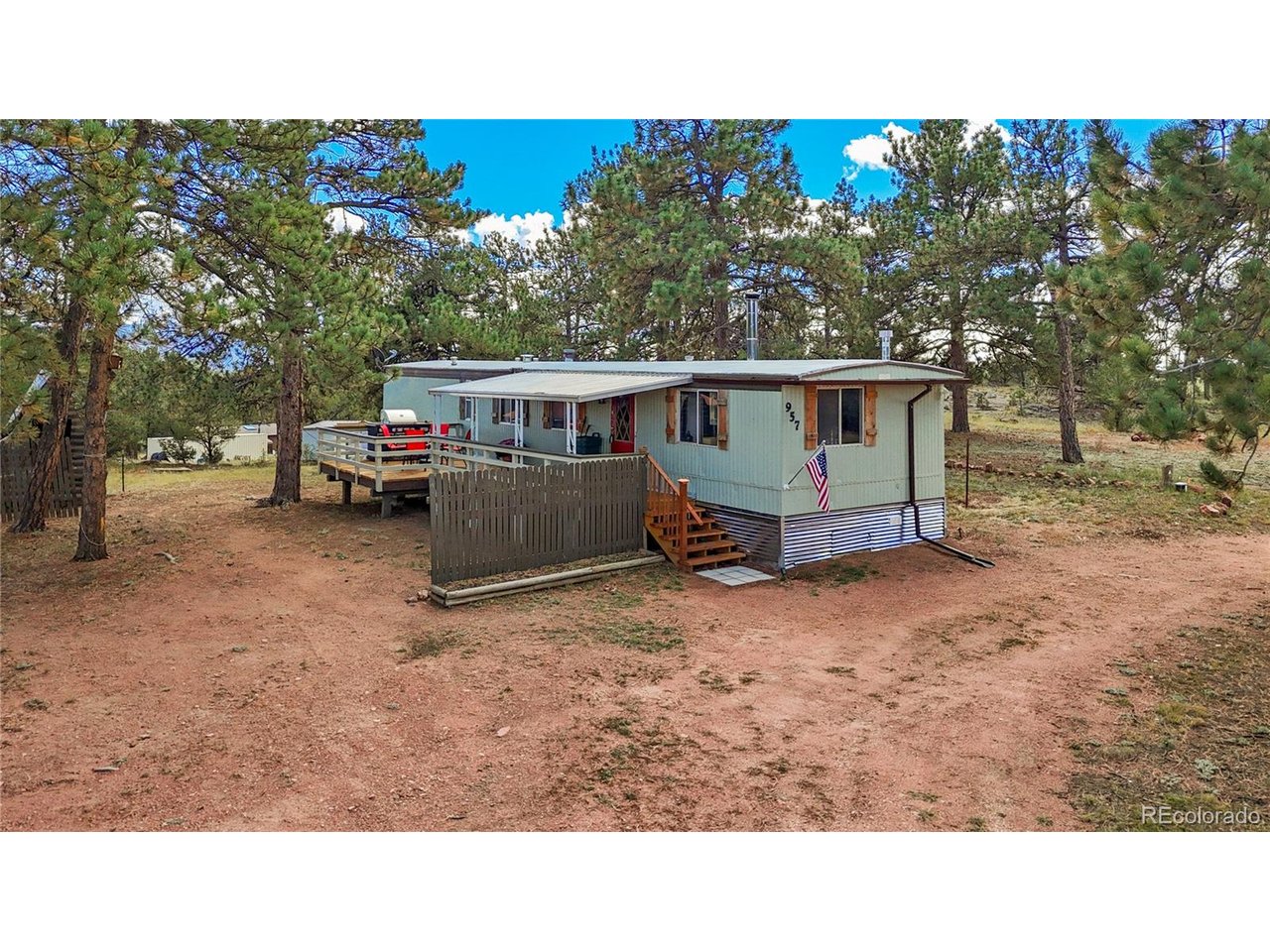 Photo of 957 Arapahoe Dr Florissant CO 80816