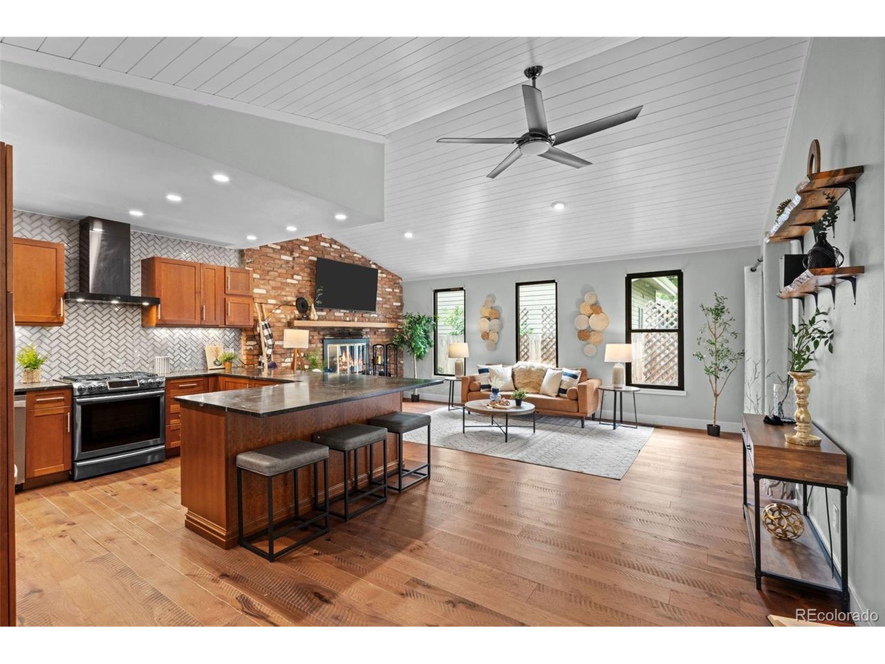 Photo of 1321 S Dahlia St Denver CO 80222