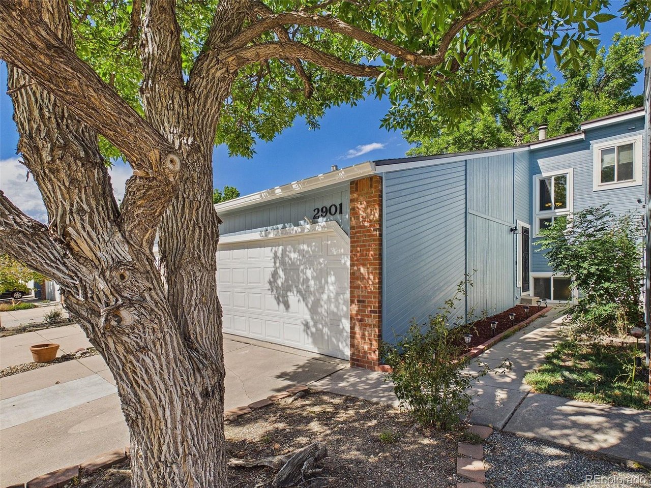 Photo of 2901 W Davies Ave Littleton CO 80120