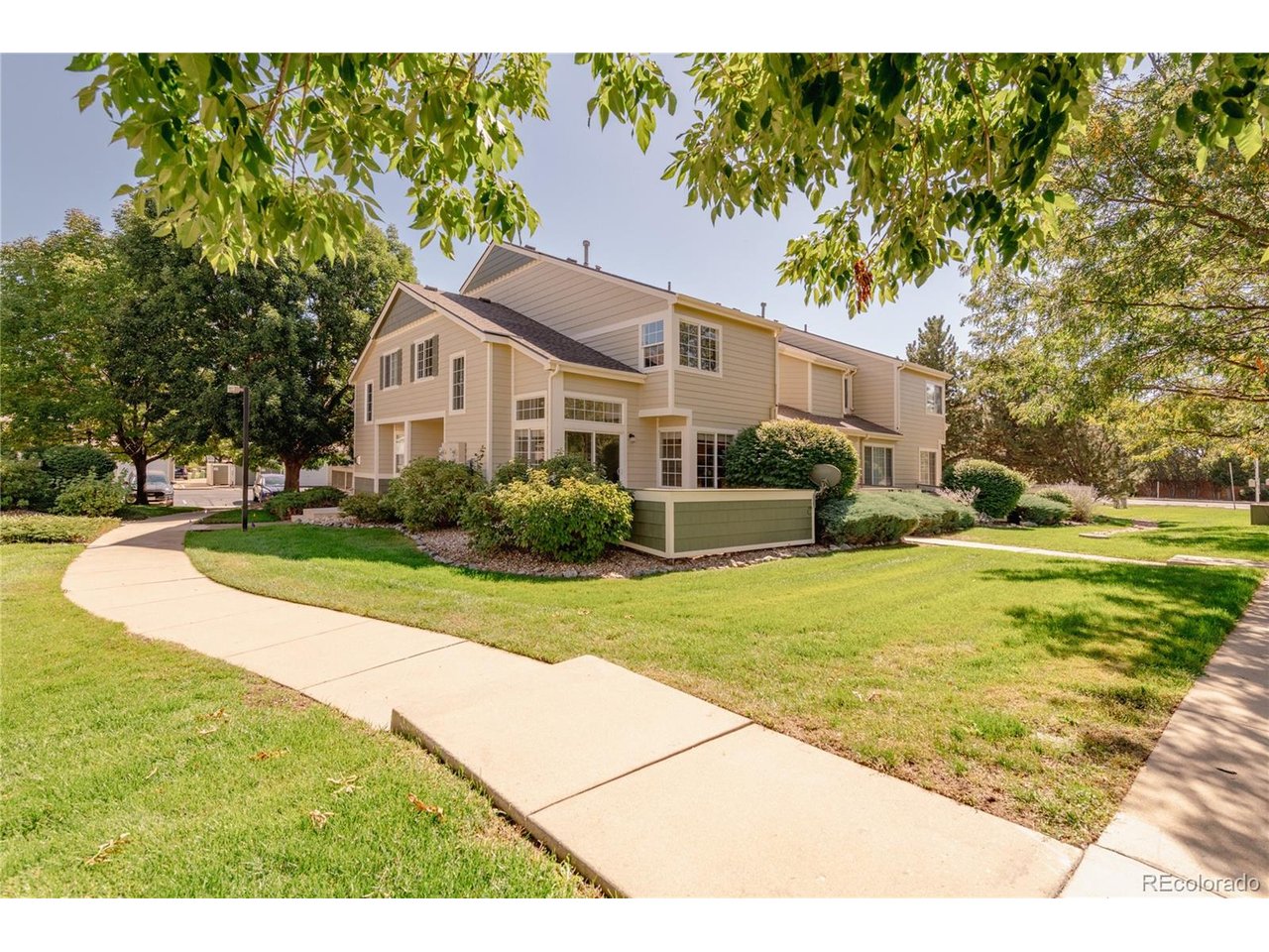 Photo of 930 Button Rock Dr #B12 Longmont CO 80504