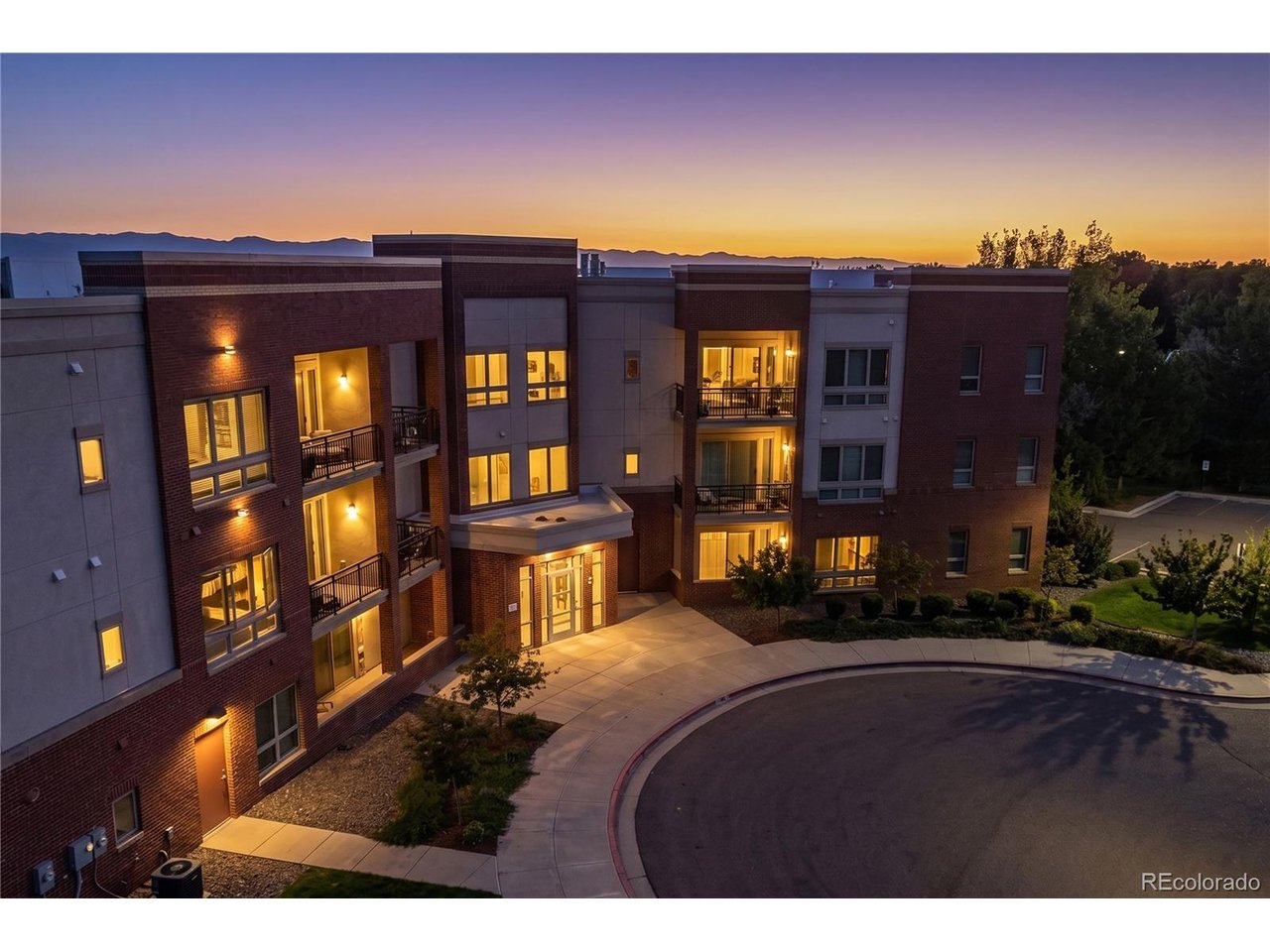 Photo of 4885 S Monaco St #101 Denver CO 80237