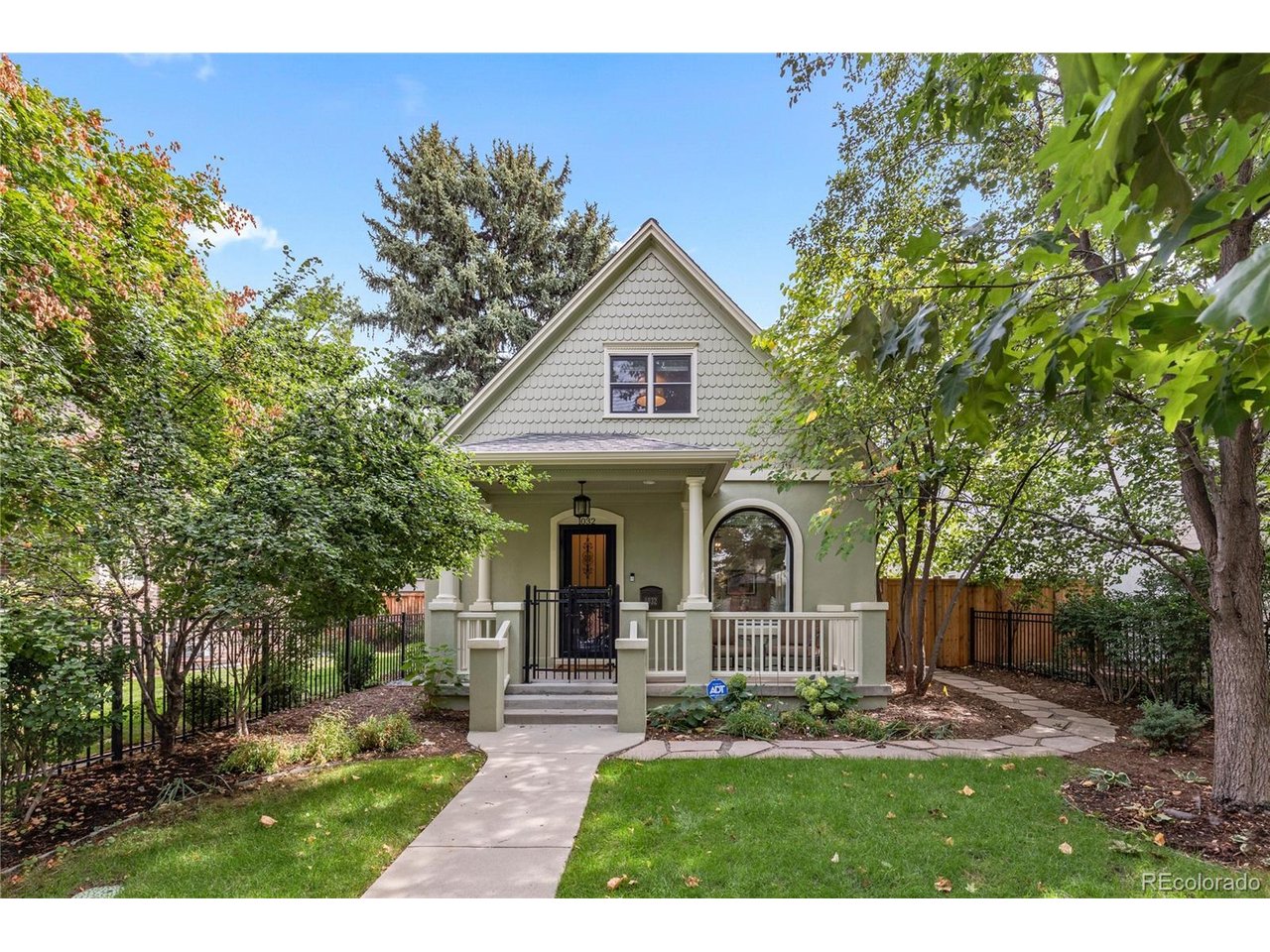 Photo of 1032 S York St Denver CO 80209