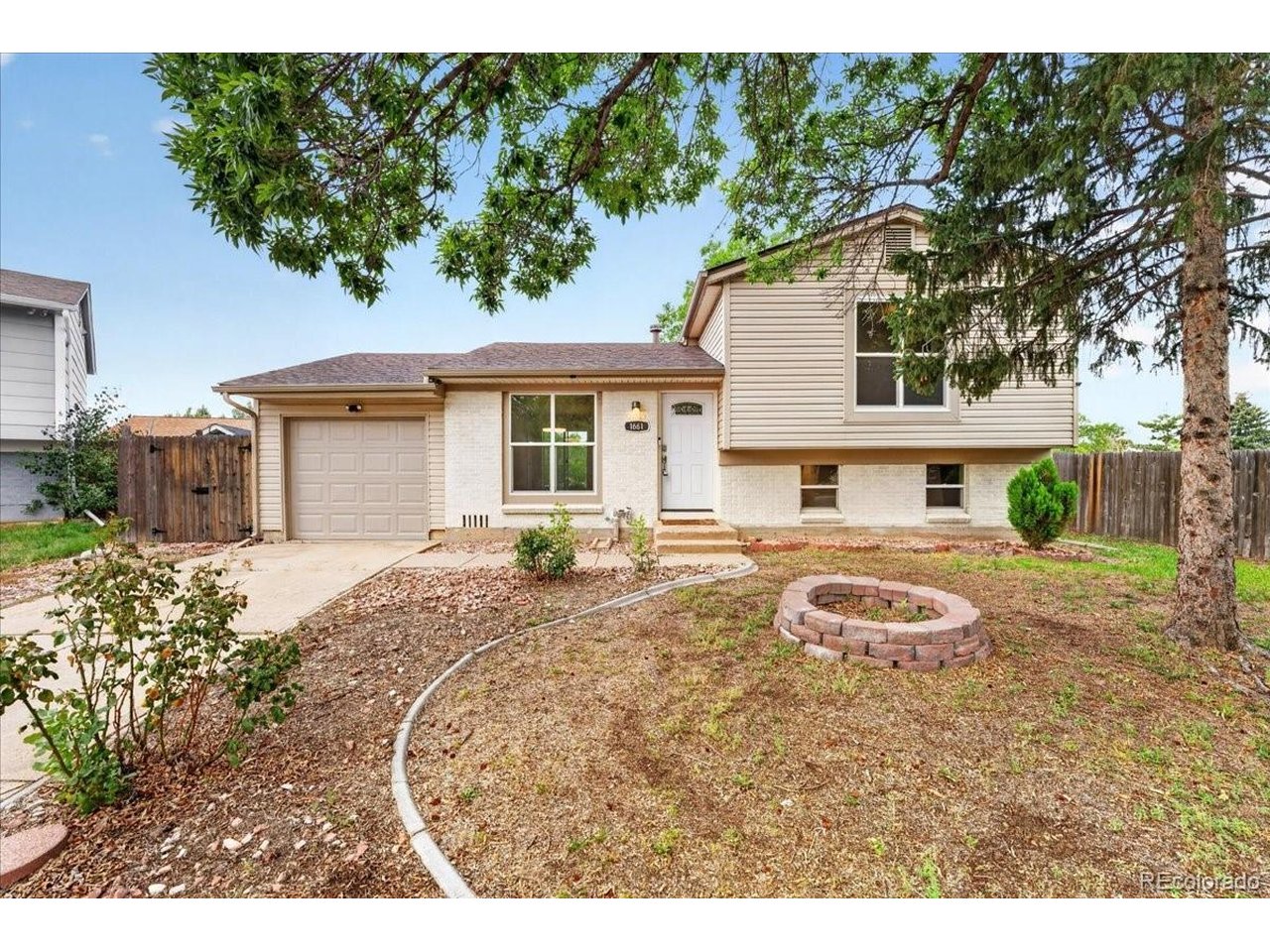 Photo of 1661 S Walden Ct Aurora CO 80017