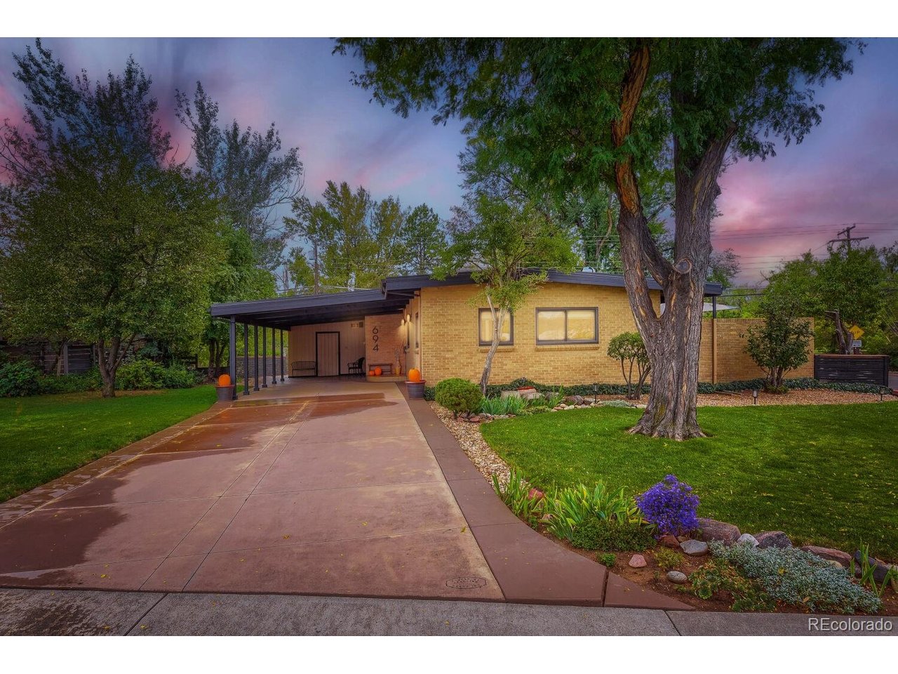 Photo of 694 W Shepperd Ave Littleton CO 80120