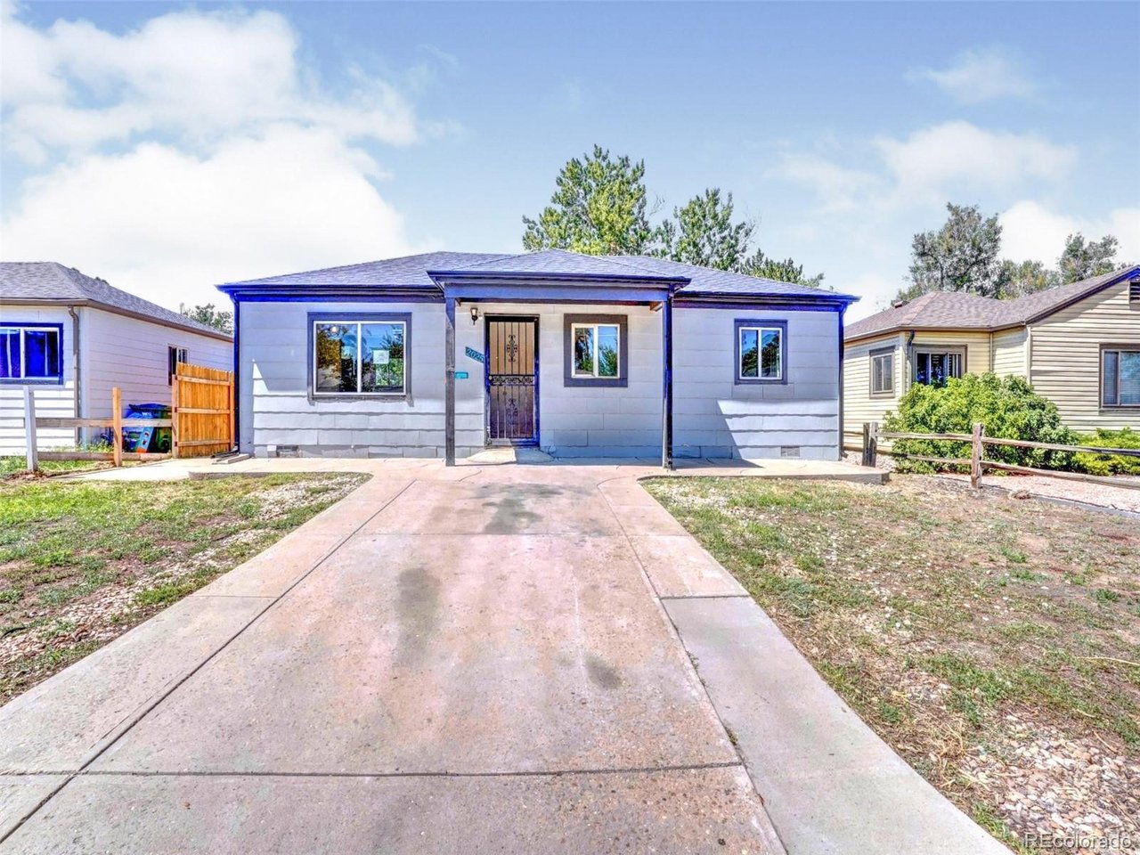 Photo of 2025 Ironton St Aurora CO 80010
