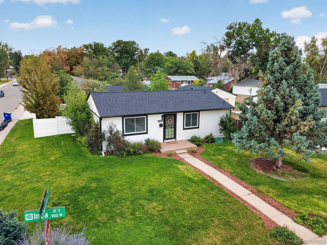 Photo of 3900 S Inca St Englewood CO 80110