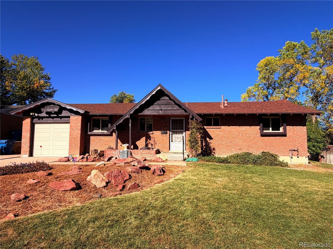 Photo of 7209 S Lincoln Way Centennial CO 80122