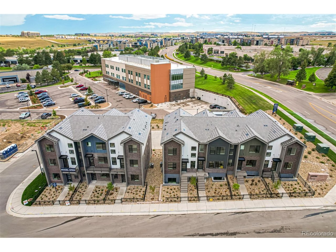 Photo of 33 Ascent Trl Englewood CO 80112