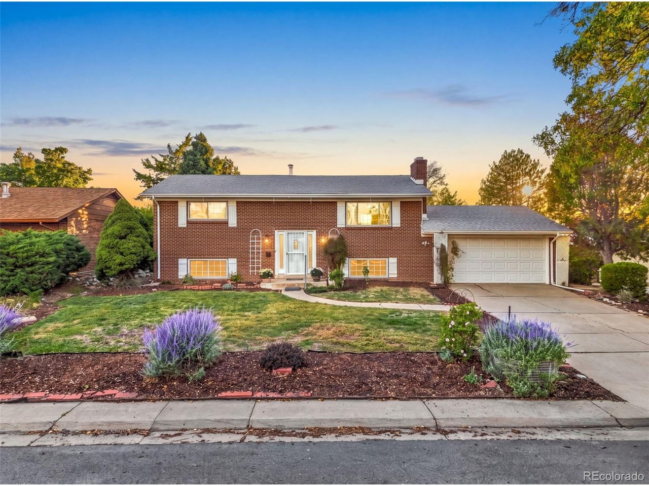 Photo of 391 S Tucson Way Aurora CO 80012
