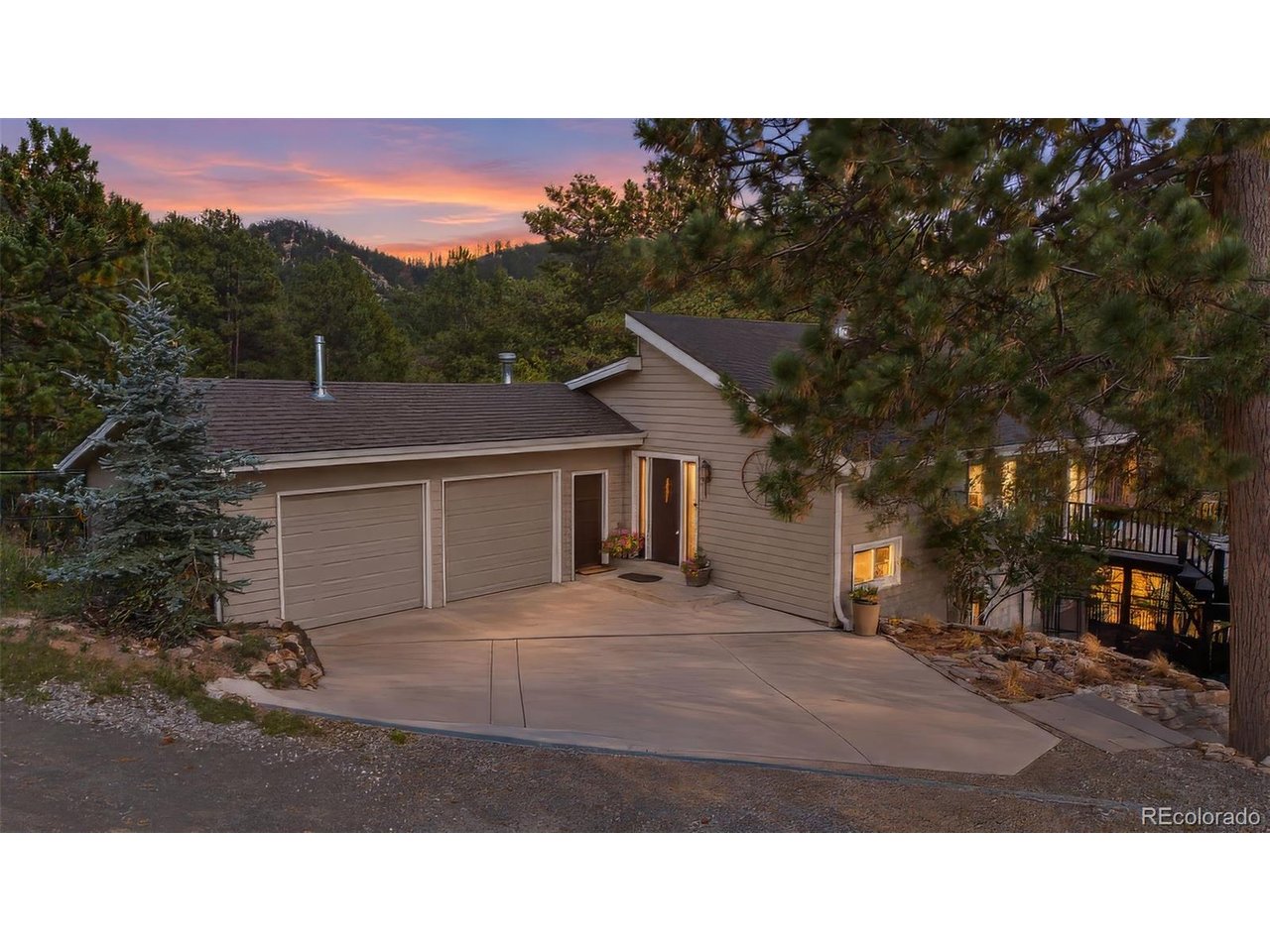 Photo of 11668 Crescent Park Cir Golden CO 80403