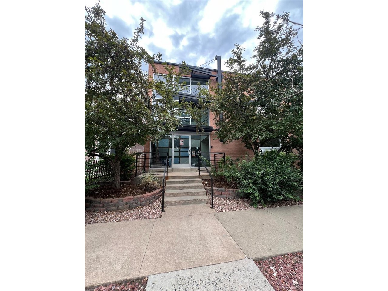 Photo of 1032 N Clarkson St #102 Denver CO 80218
