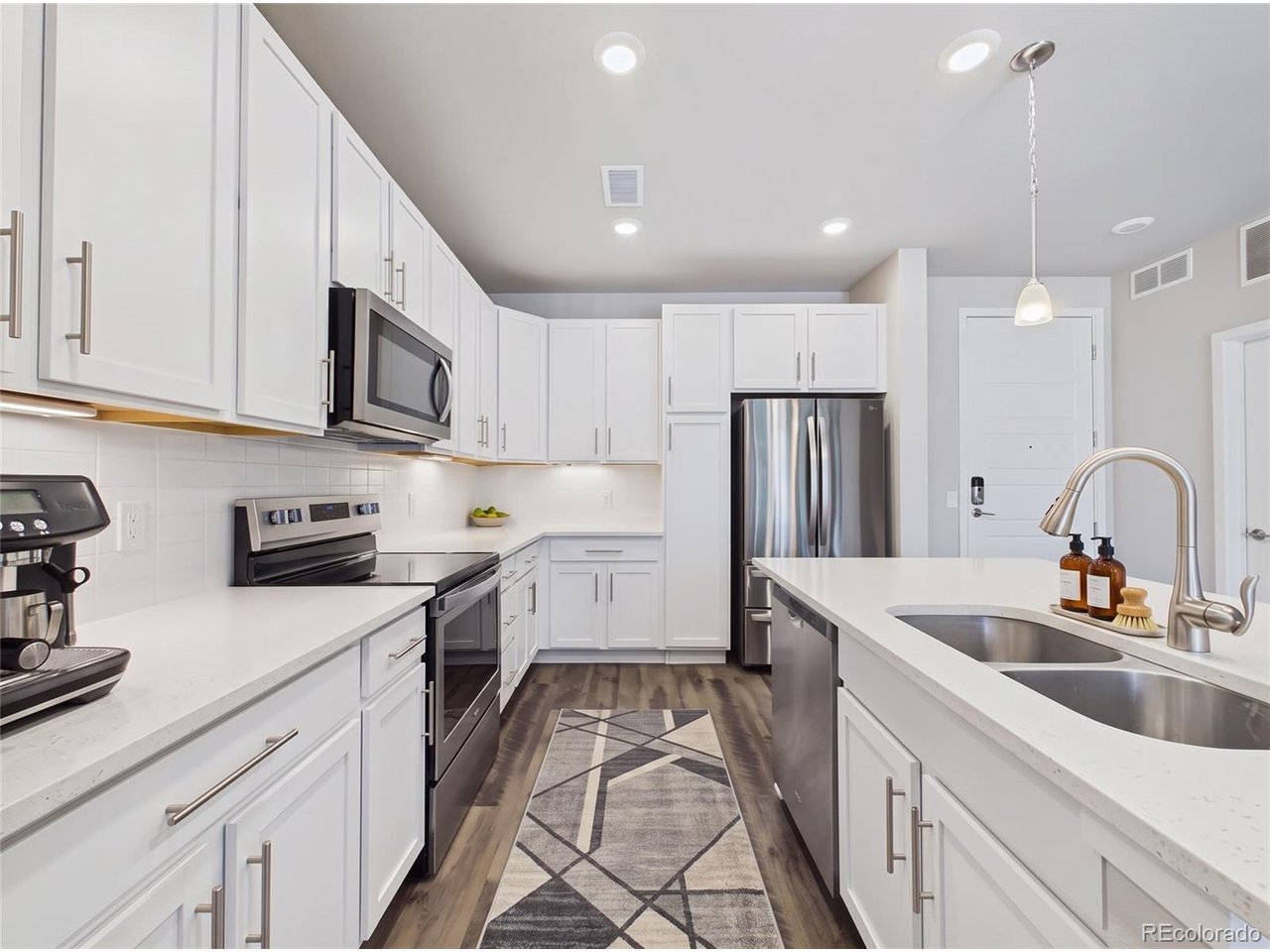 Photo of 400 E Fremont Pl #204 Centennial CO 80122