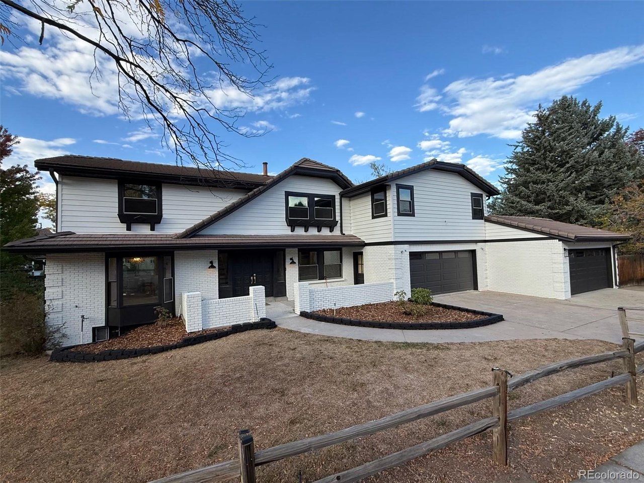 Photo of 7747 W Chestnut Pl Littleton CO 80128