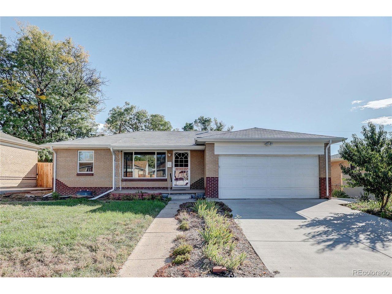 Photo of 1140 S Gray St Lakewood CO 80232