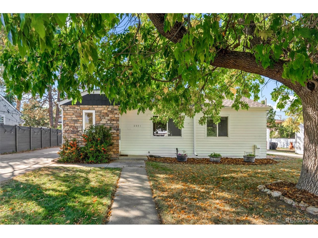Photo of 3321 S Eudora St Denver CO 80222