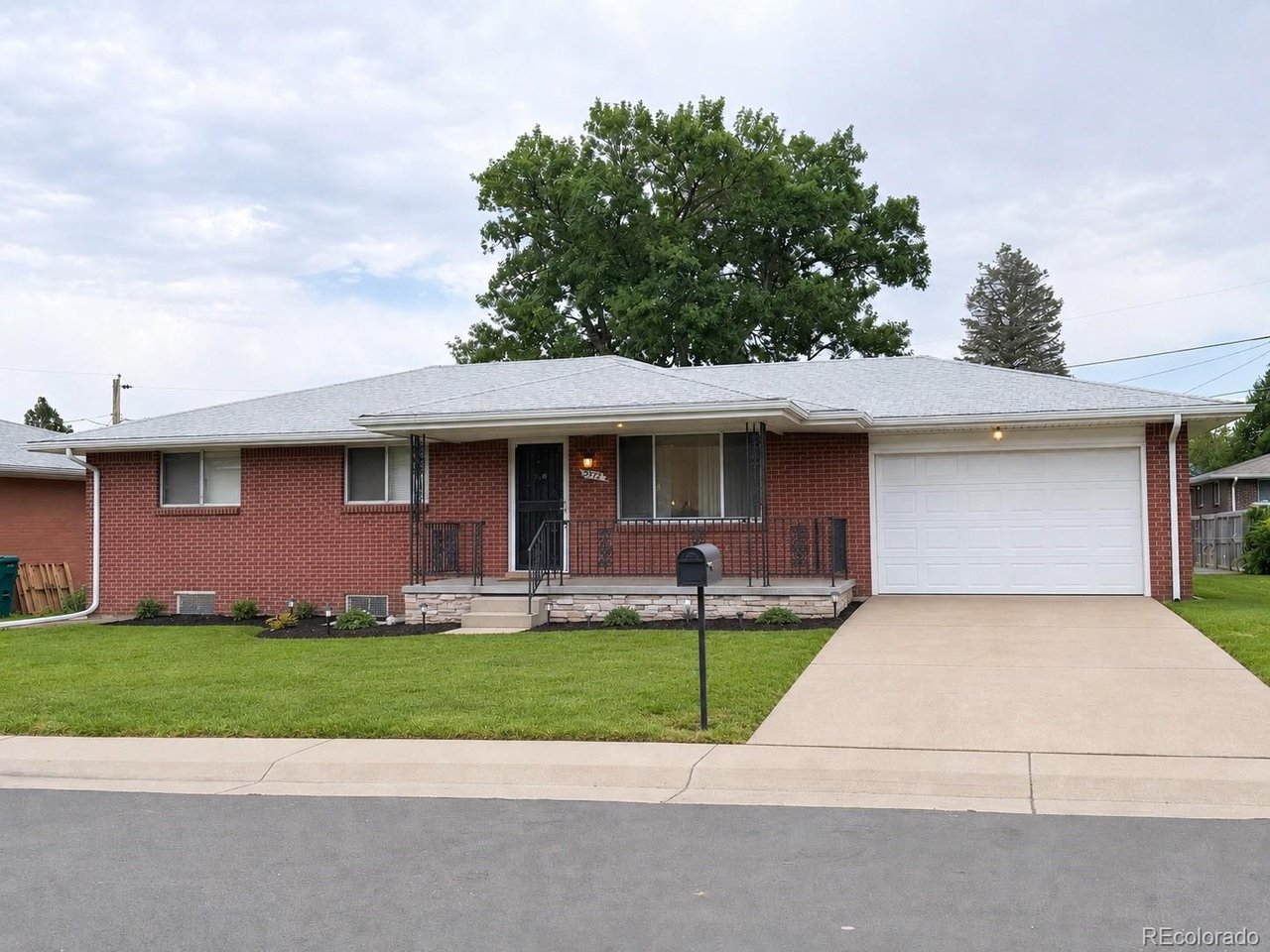 Photo of 5472 Shoshone St Denver CO 80221