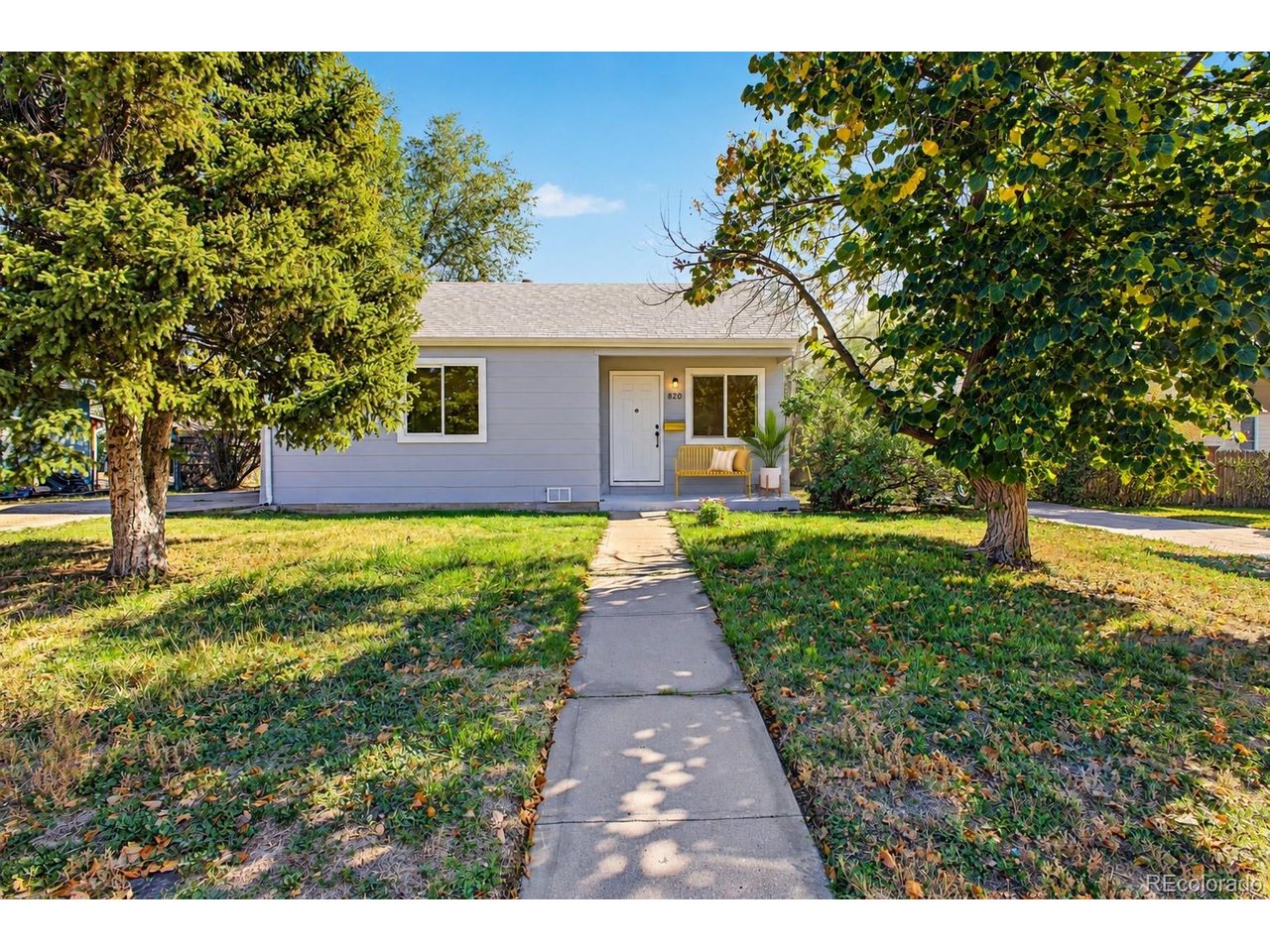 Photo of 820 Oakland St Aurora CO 80010