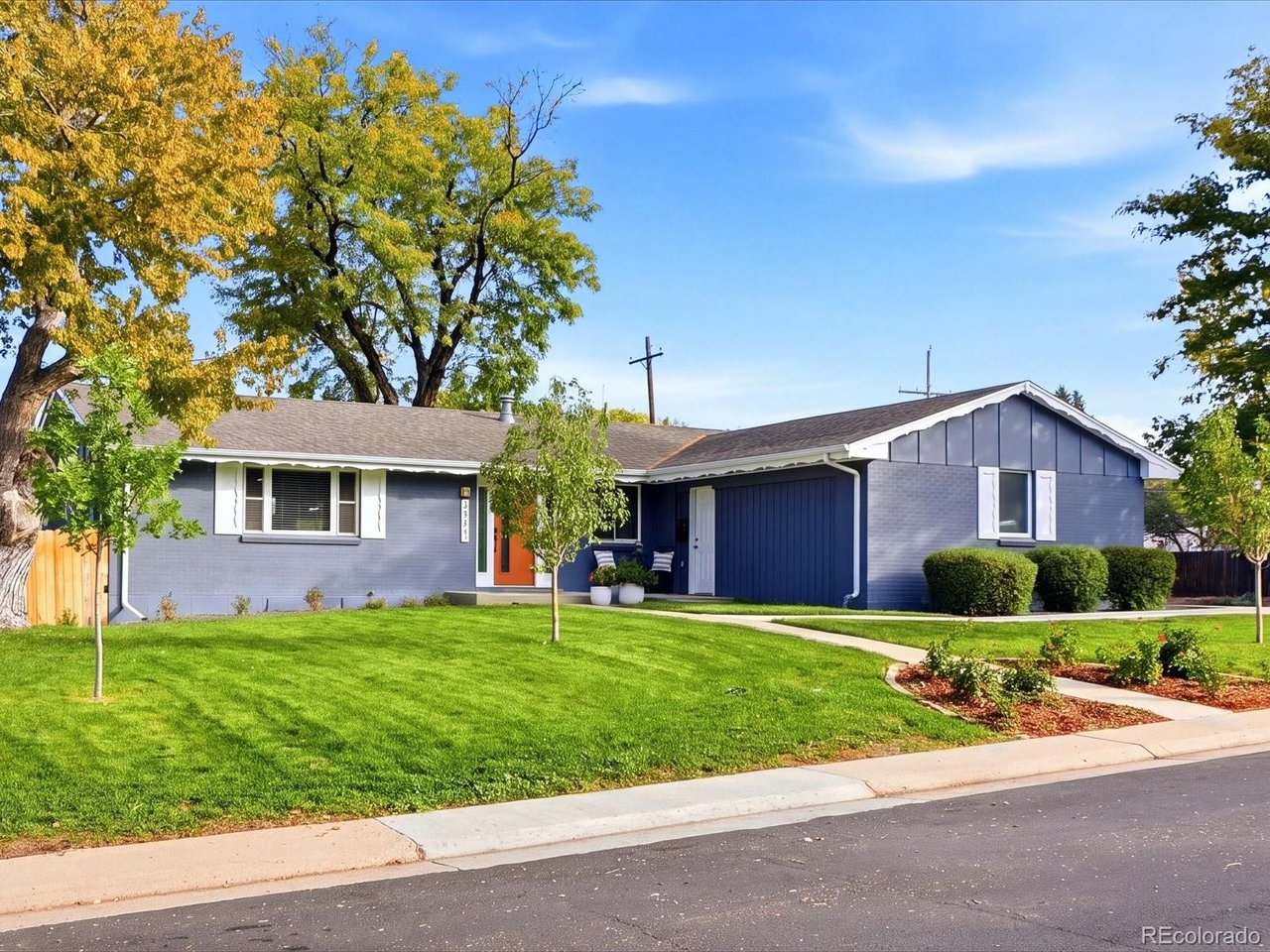 Photo of 6851 S Prince Cir Littleton CO 80120